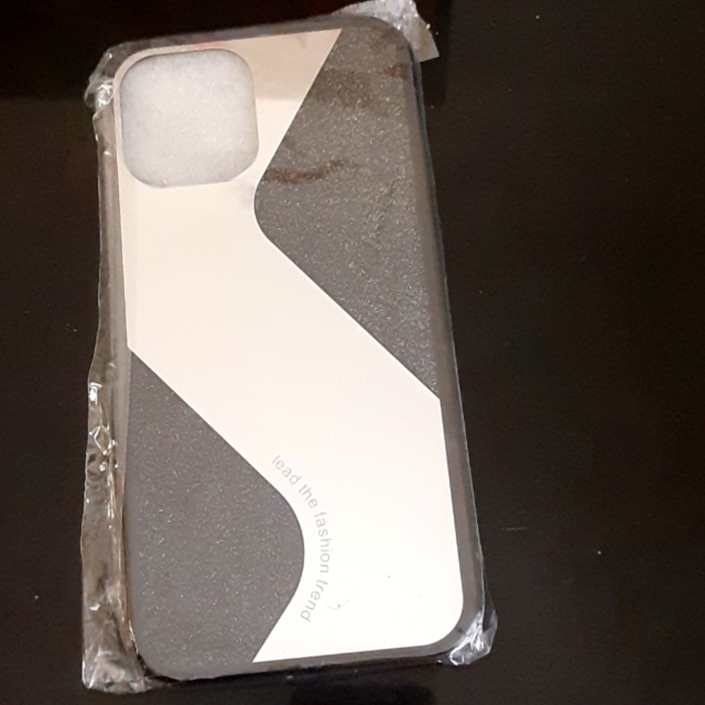 Blavk and Sylver iPhone 12 pro max phone case